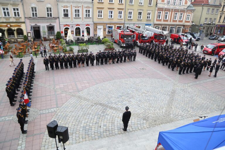Budowa remiz strażackich, zakup samochodów ratowniczo-gaśniczych i wyposażenia dla opolskich jednostek OSP dotkniętych powodzią